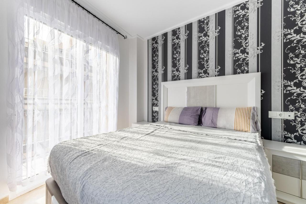 Apartment Evelin ซานตาโปลา ภายนอก รูปภาพ