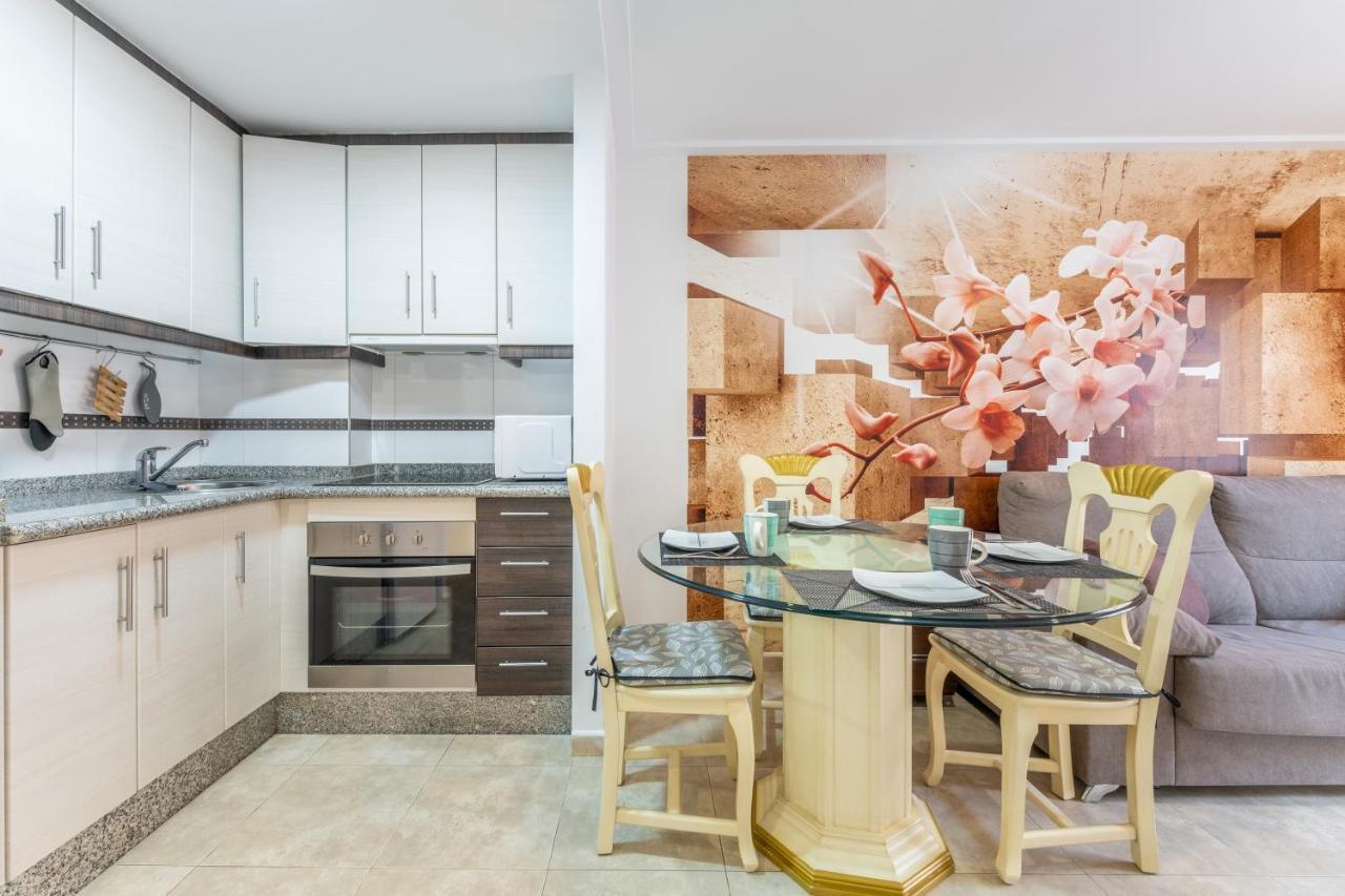Apartment Evelin ซานตาโปลา ภายนอก รูปภาพ