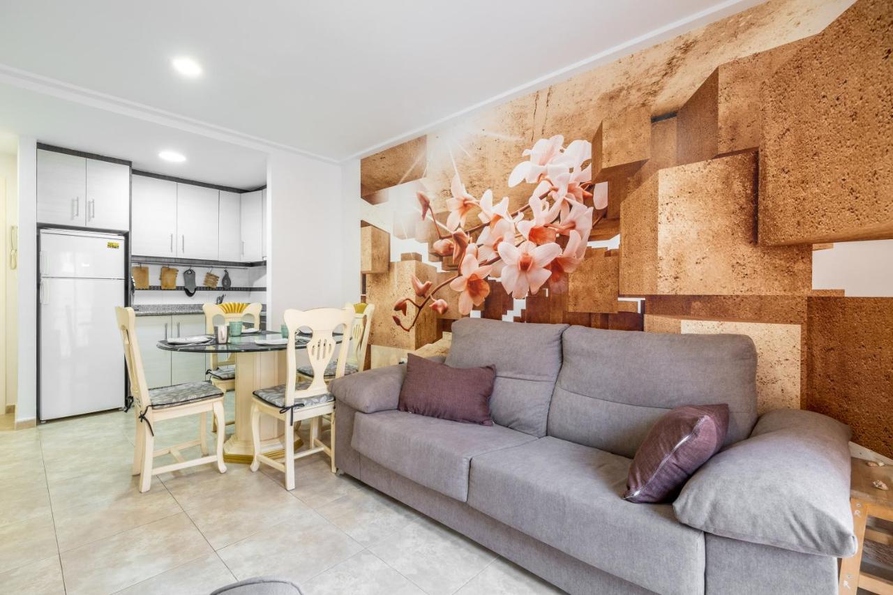 Apartment Evelin ซานตาโปลา ภายนอก รูปภาพ